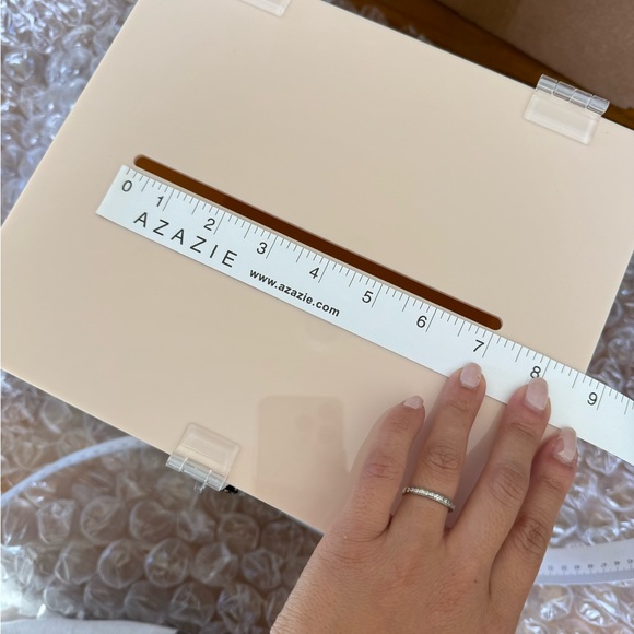 BRAND NEW: Acrylic card box with heart lock and keys - Picture 6 of 9